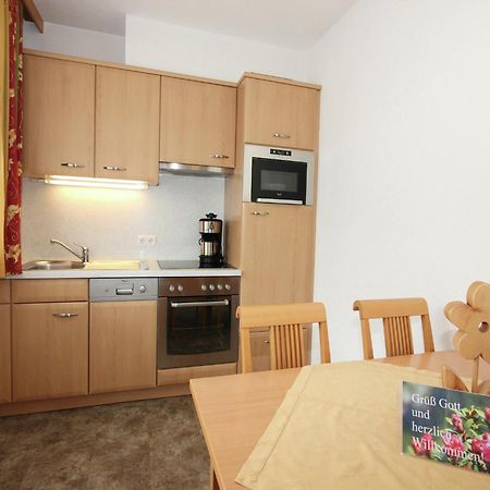 Attractive Holiday Home In Kaltenbach On The Ski Slope Stumm Buitenkant foto