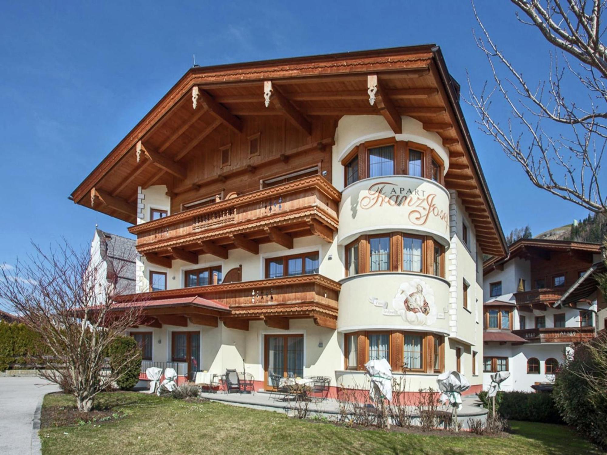 Attractive Holiday Home In Kaltenbach On The Ski Slope Stumm Buitenkant foto